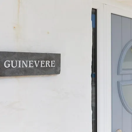 Guinevere Apartment Helston